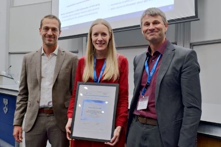 2022 Winner, Dr Janne Soetbeer, with Prof Gunnar Jeschke (right) and Bruker EPR Business Line Manager Frédéric Jaspard